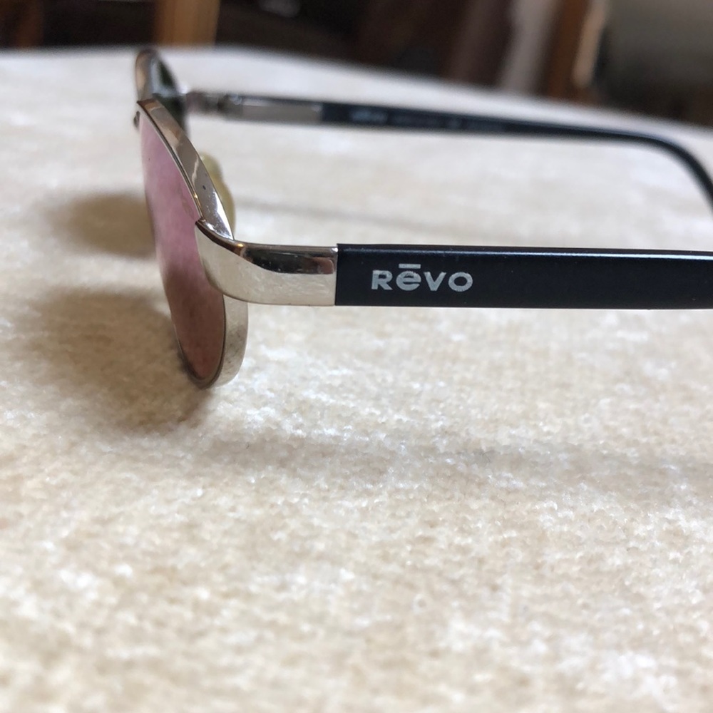 Vintage Revo H2O polarized sunglasses - Picture 7 of 14